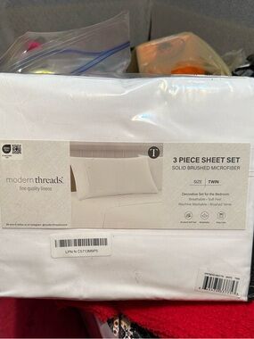 Modern Threads Twin sheet set